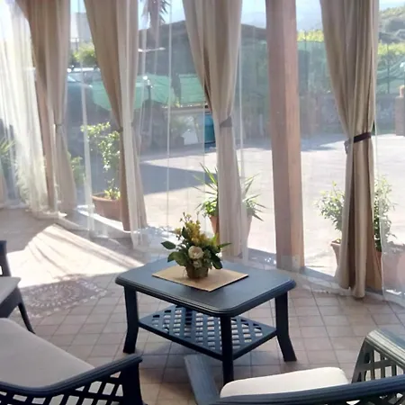 I Giardini Di Venere Alojamento de Acomodação e Pequeno-almoço San Leonardello
